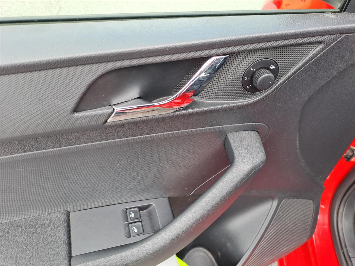 skoda-rapid-1-2-tsi-1-majitel-koupeno-cz - 9