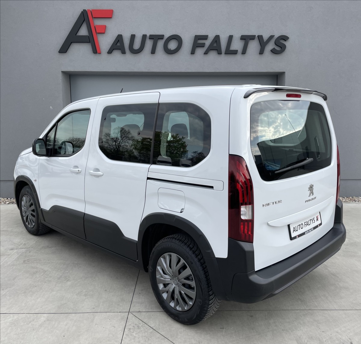 peugeot-rifter-1-5-hdi-75kw-cr-1-maj - 4