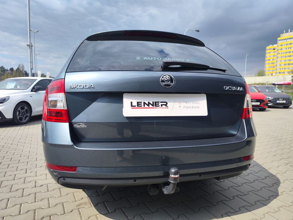 skoda-octavia-1-6-tdi-85kw-ambition-plus - 9