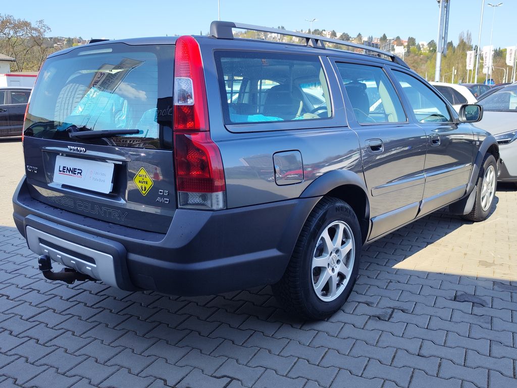 volvo-xc70-d5-2-4-120kw - 4