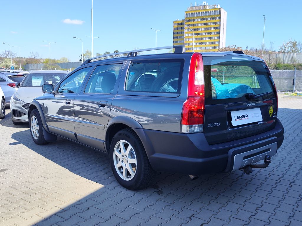 volvo-xc70-d5-2-4-120kw - 6