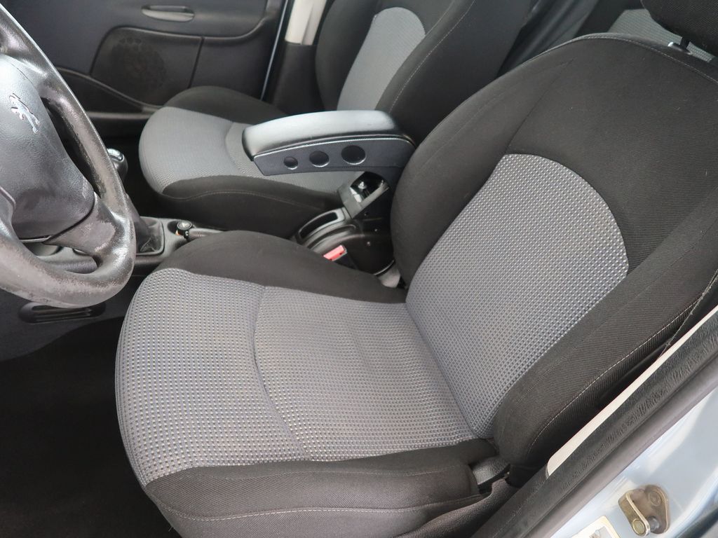 peugeot-206-1-4hdi-cz-1maj-ac-stresni-okno - 8