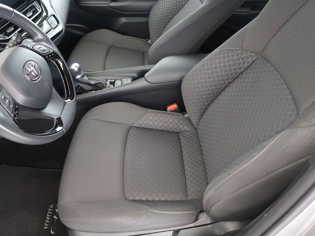 toyota-c-hr-1-8hybrid-cz-1maj-comfort - 8