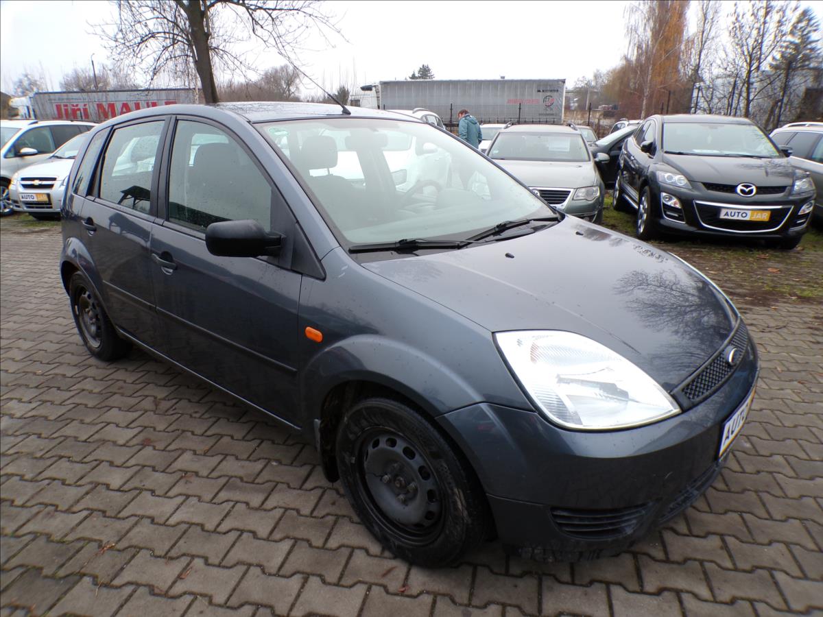 Ford Fiesta 1,3 i  KLIMATIZACE