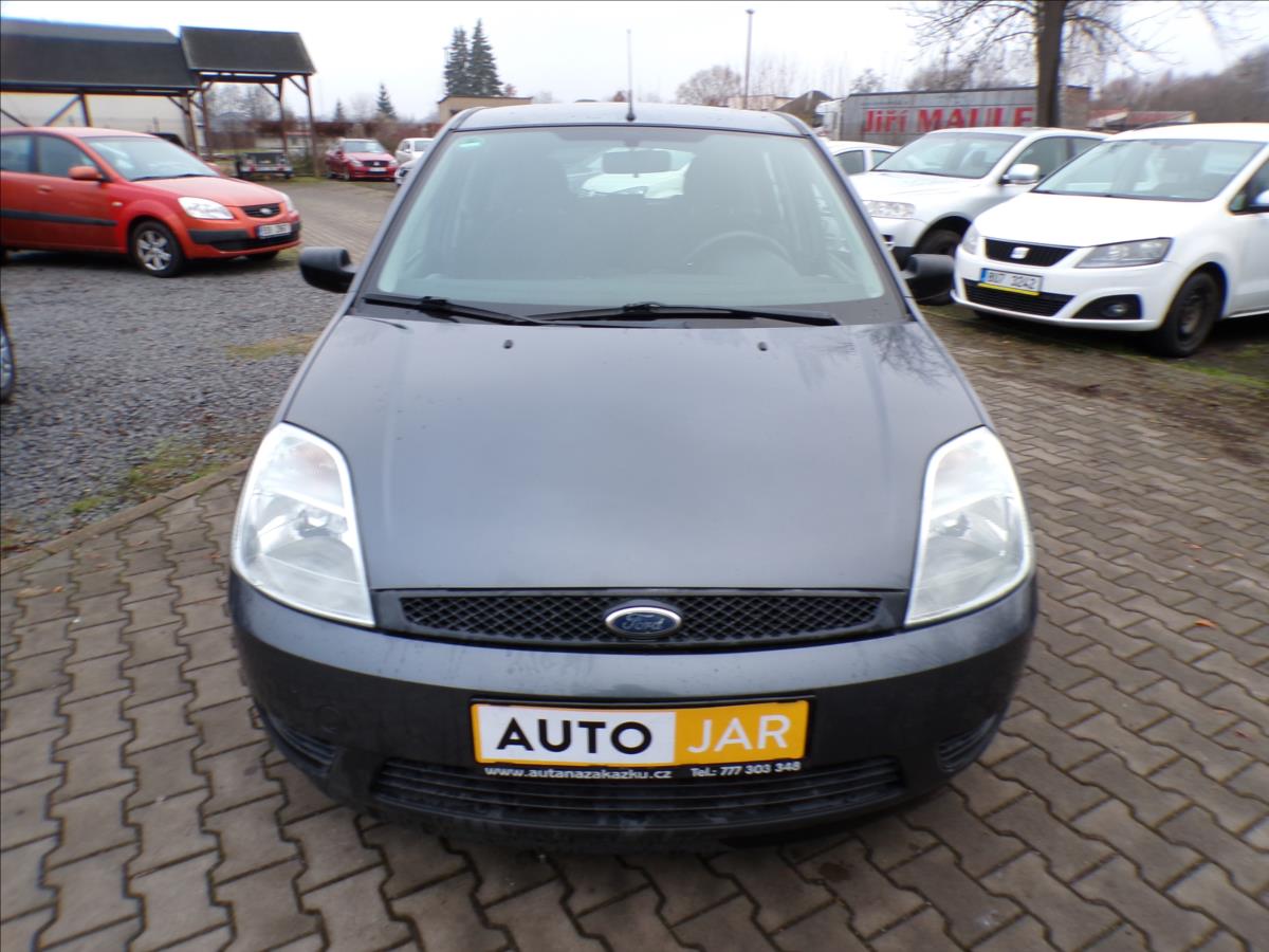 ford-fiesta-1-3-i-klimatizace - 1