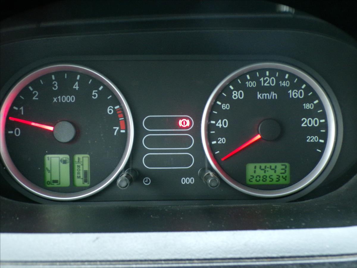 ford-fiesta-1-3-i-klimatizace - 7