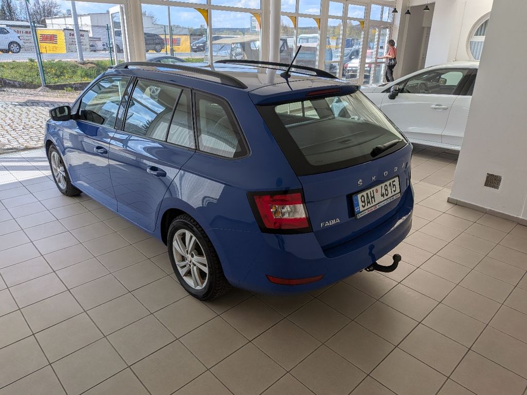 skoda-fabia-ambition-combi-1-0-tsi-70kw - 3