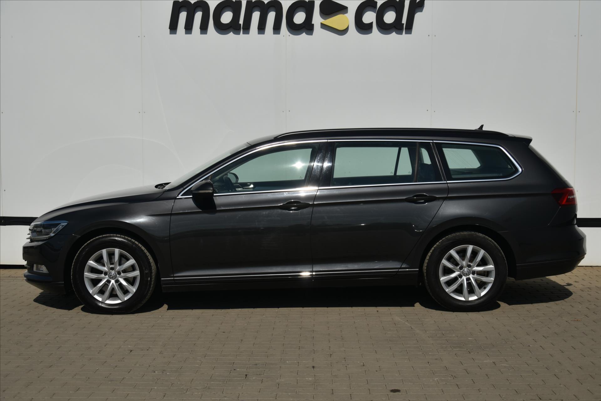 volkswagen-passat-1-6tdi-led-navigace-tazne - 3