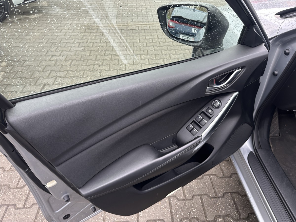 mazda-6-2-0-i-skyactive-wagon - 8