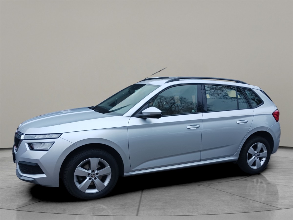 skoda-kamiq-1-0-tsi-amb-parkovaci-kamera - 9