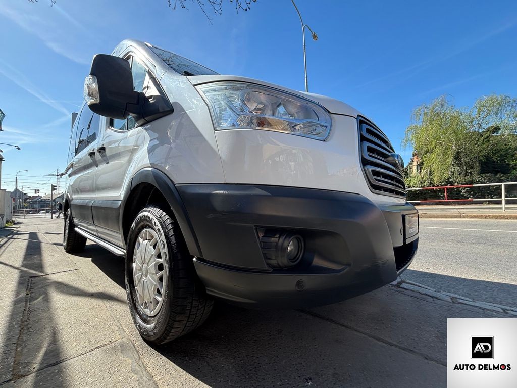 ford-transit-2-2tdci-l2h2-9mist-dph-cz-1maj - 7