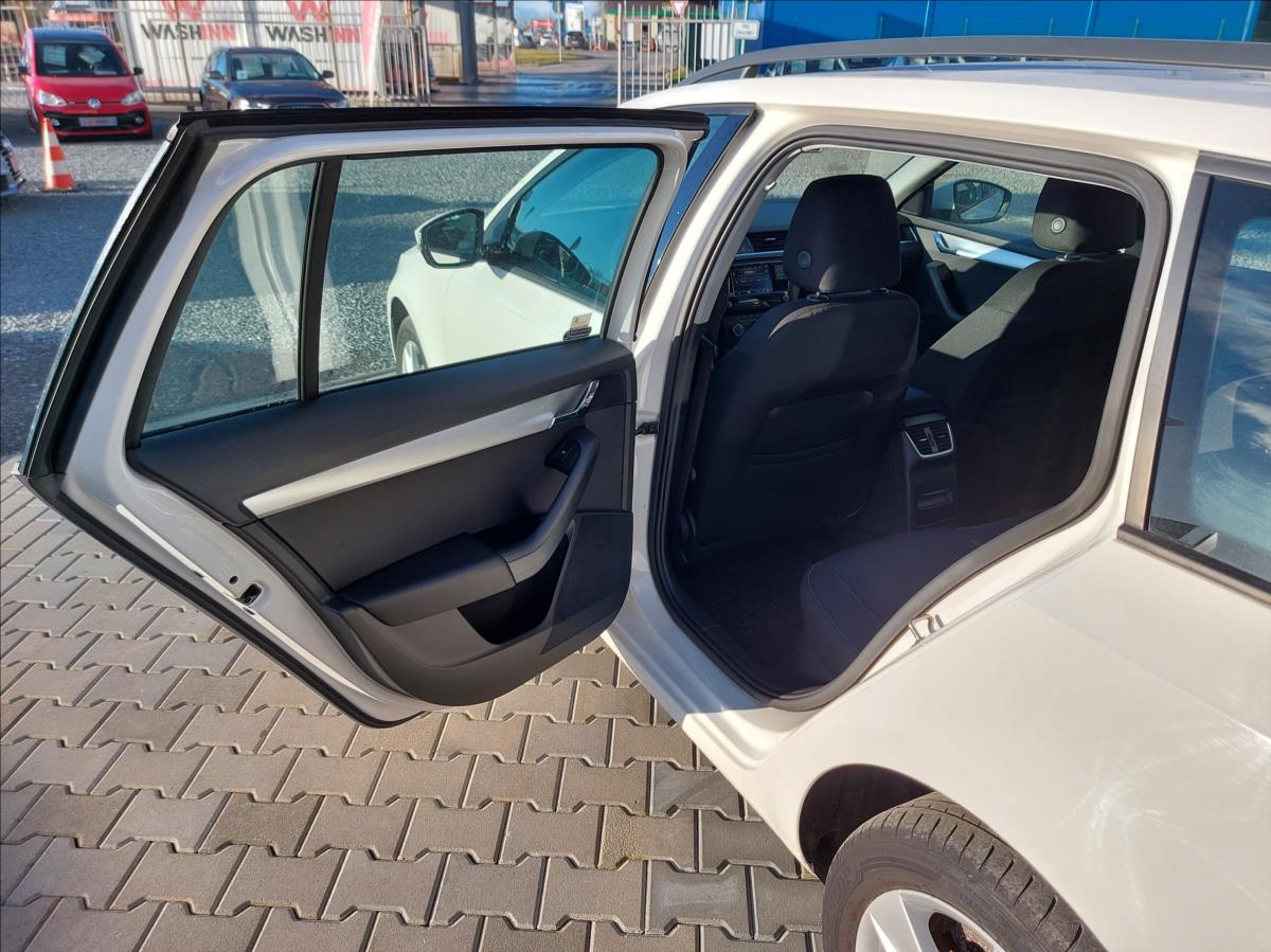skoda-octavia-1-6-tdi-iii-amb-cr-po-1-majiteli - 8