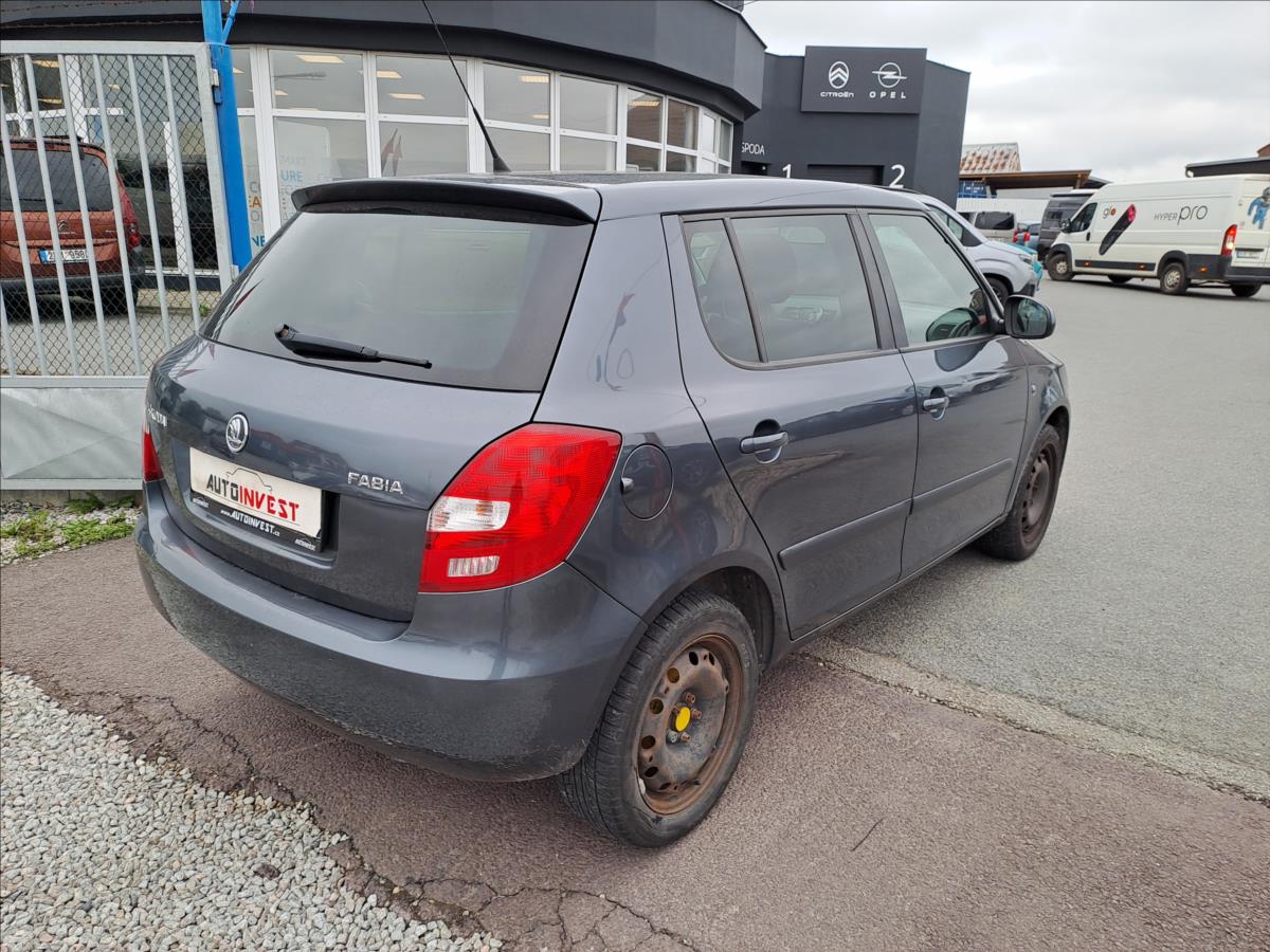 skoda-fabia-1-2-i-klima - 2