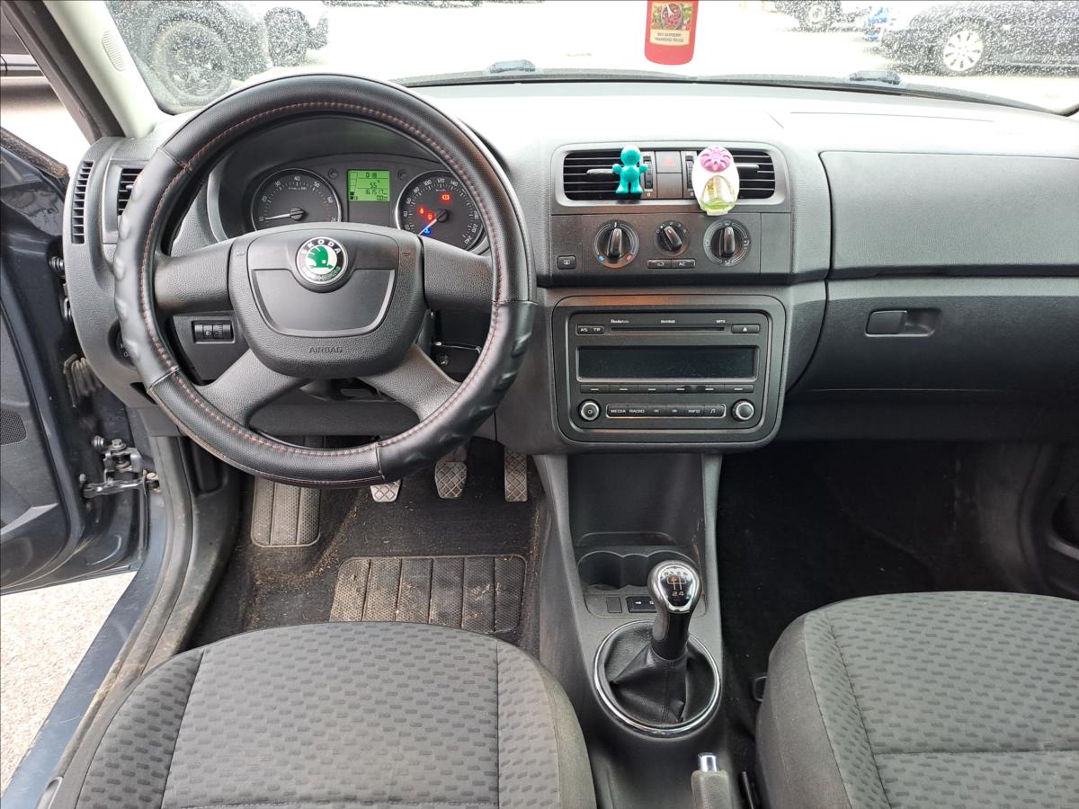 skoda-fabia-1-2-i-klima - 8