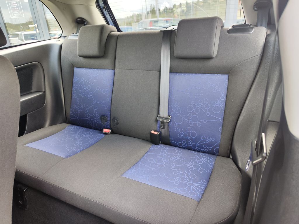 ford-fiesta-1-3i-44kw - 9
