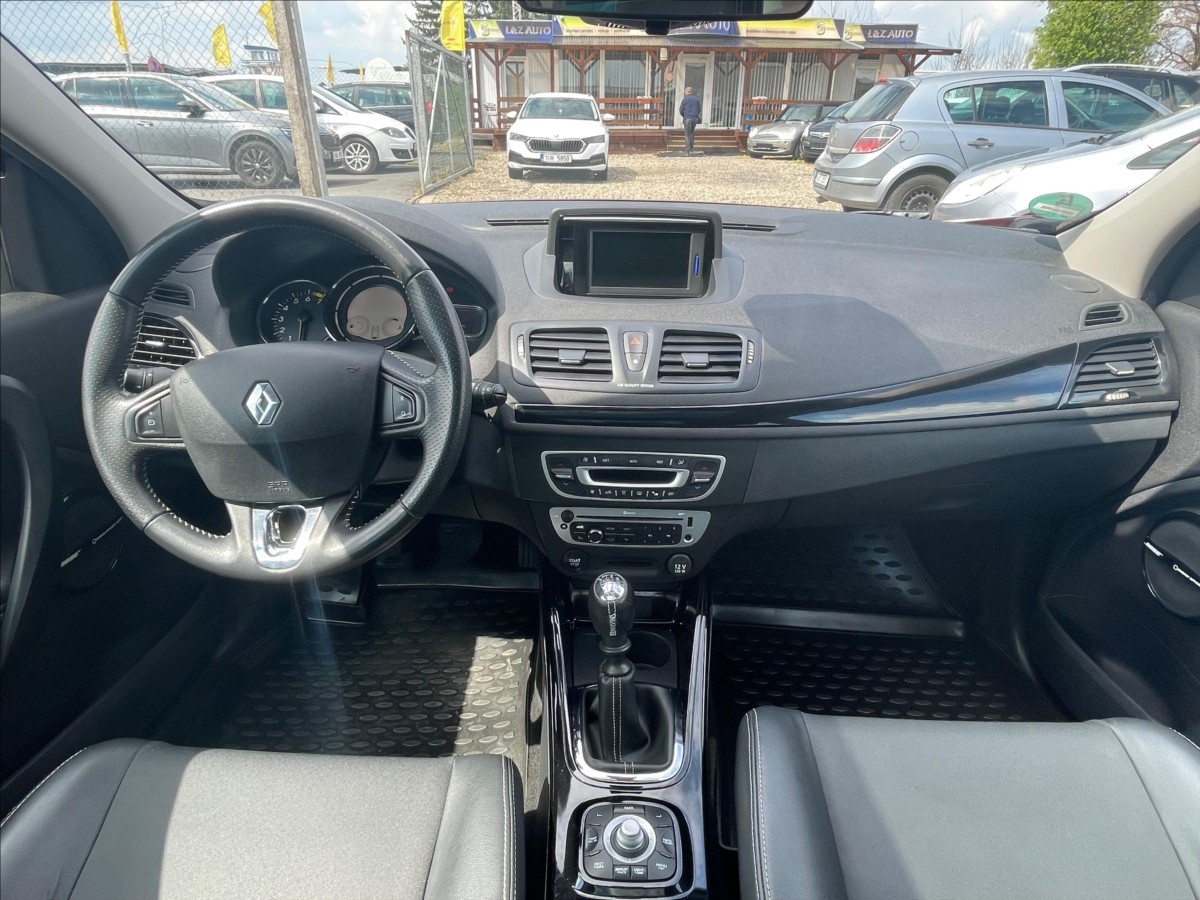 renault-megane-1-4-tce-bose - 6