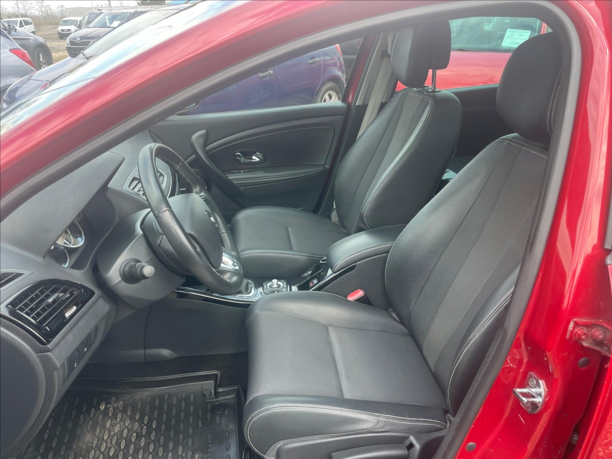 renault-megane-1-4-tce-bose - 8