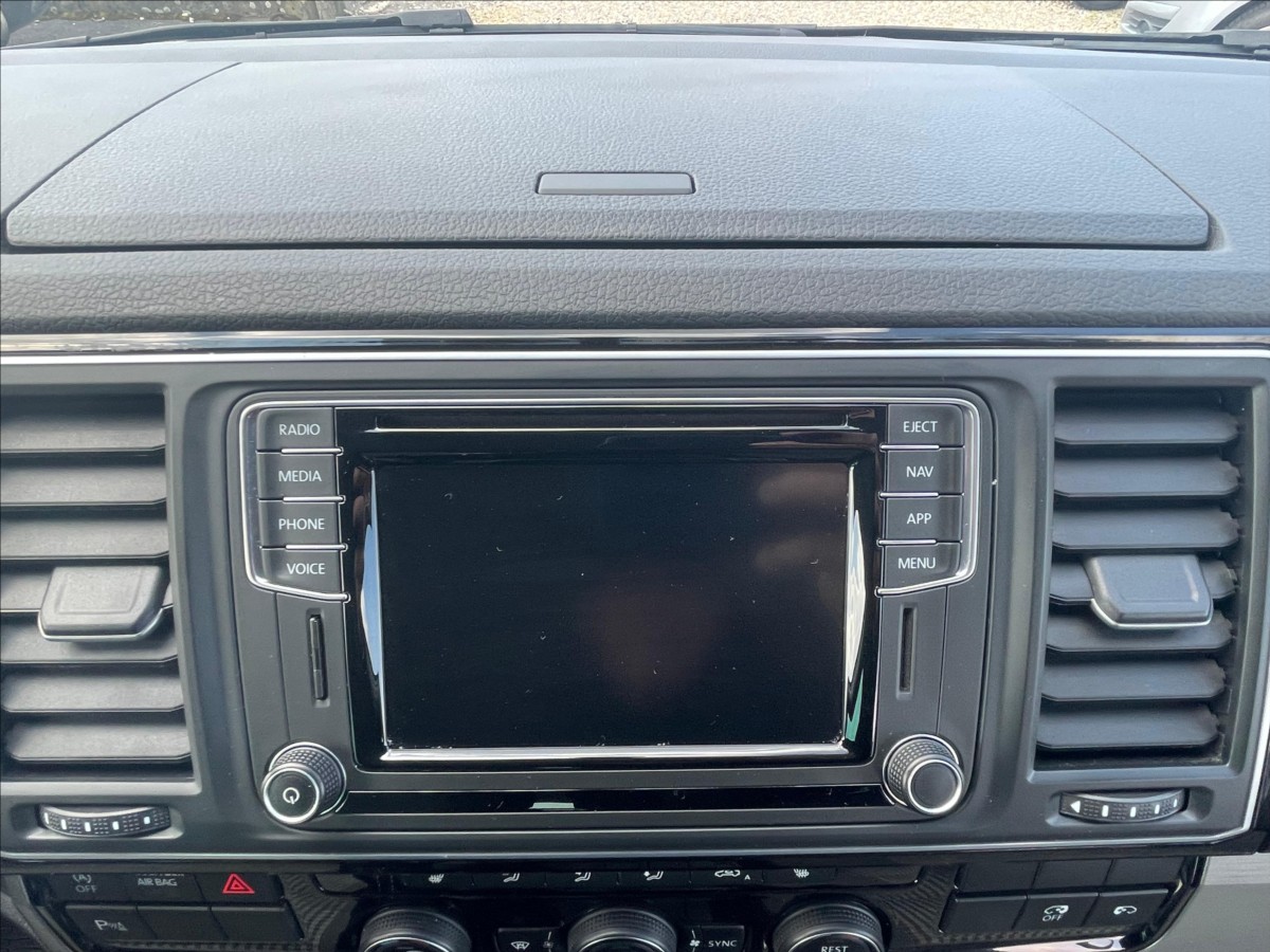 volkswagen-multivan-2-0-tdi-dsg-bulli-dph - 8