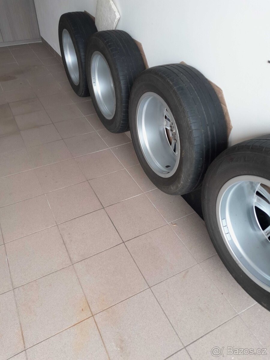 audi-q3-4x4-benzin-140kw-tazne-2019 - 2