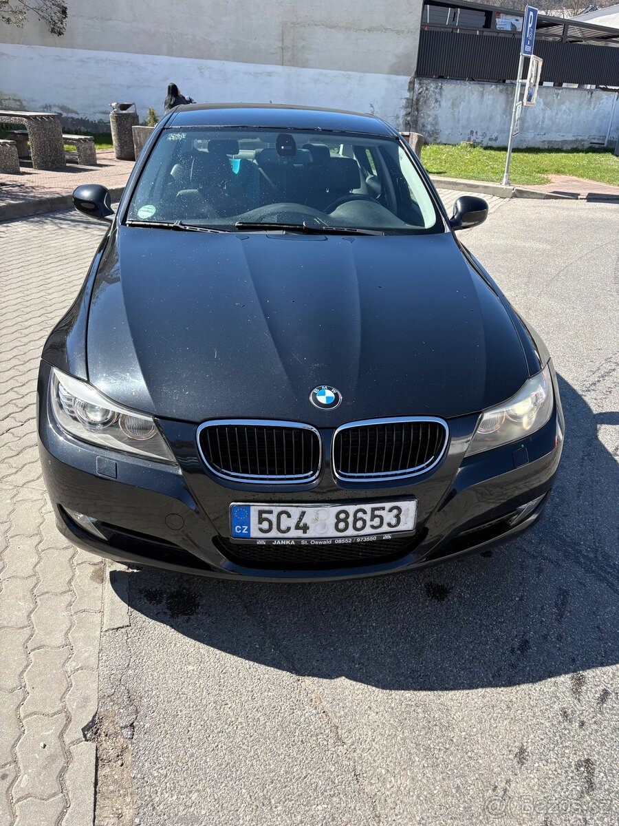 BMW Řada 3 3,0   330d M-paket, manuál, 180 kW