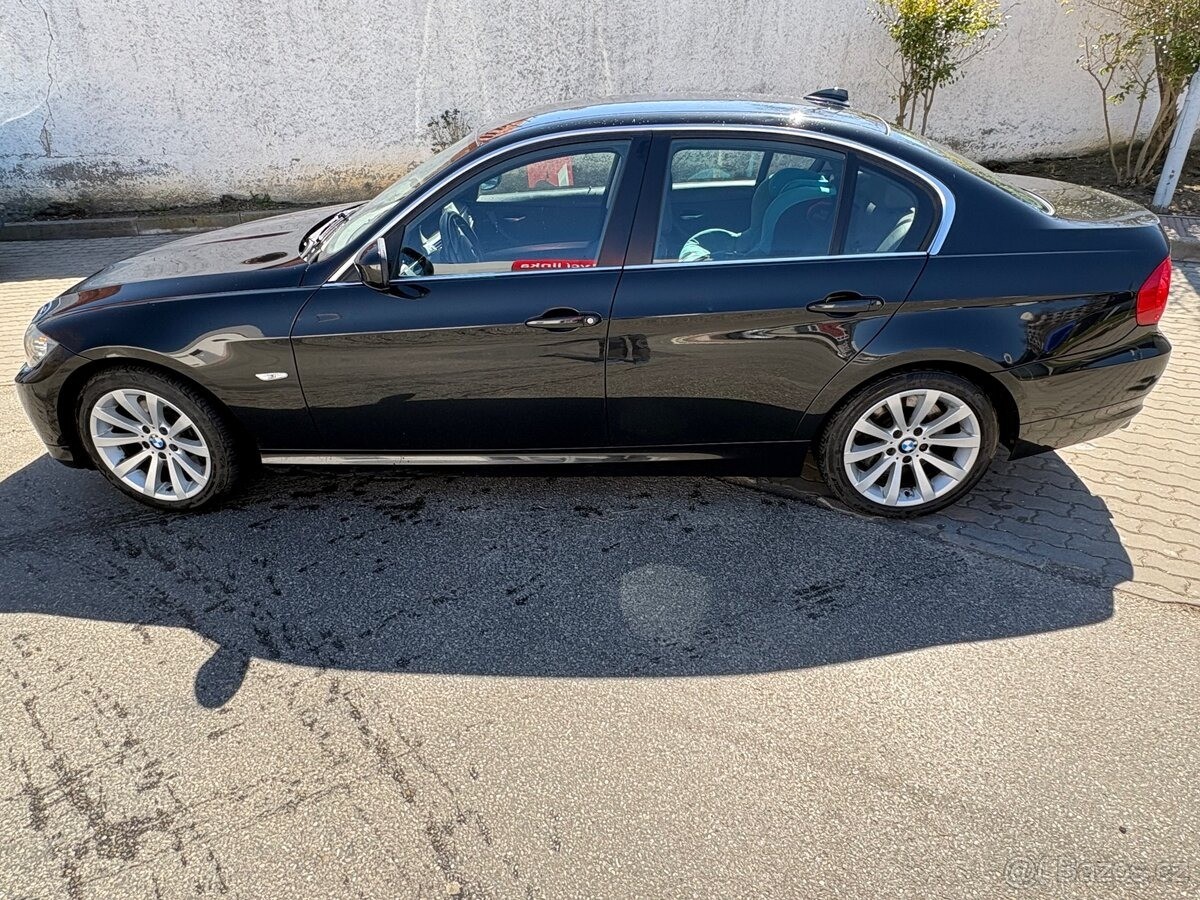 bmw-rada-3-3-0-330d-m-paket-manual-180-kw - 1