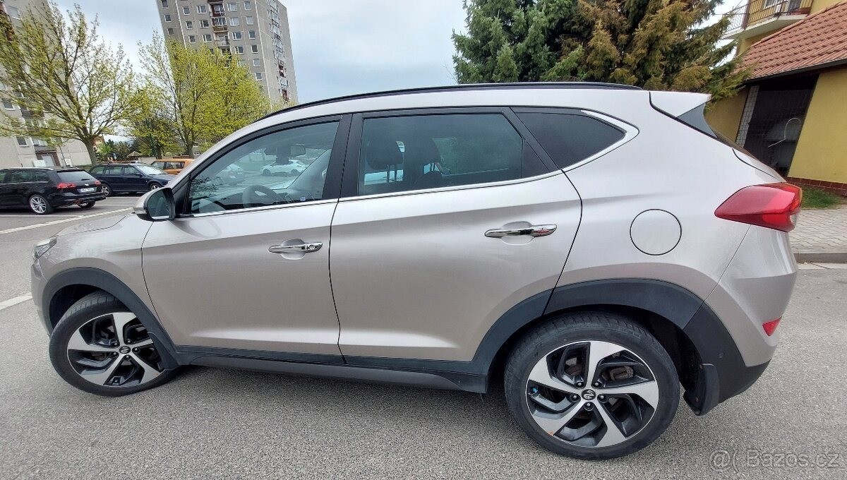 hyundai-tucson-1-7 - 1