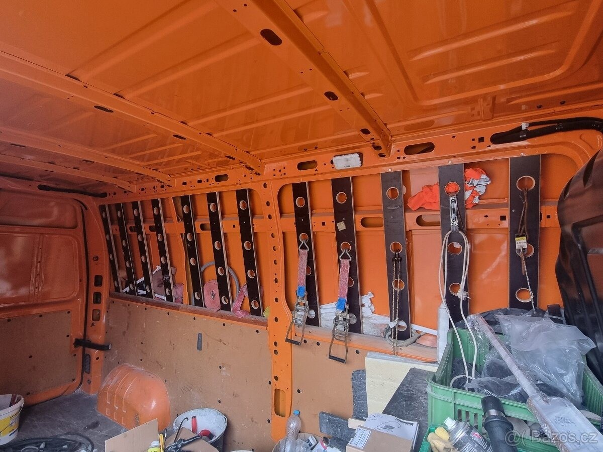 opel-movano-2-3 - 8