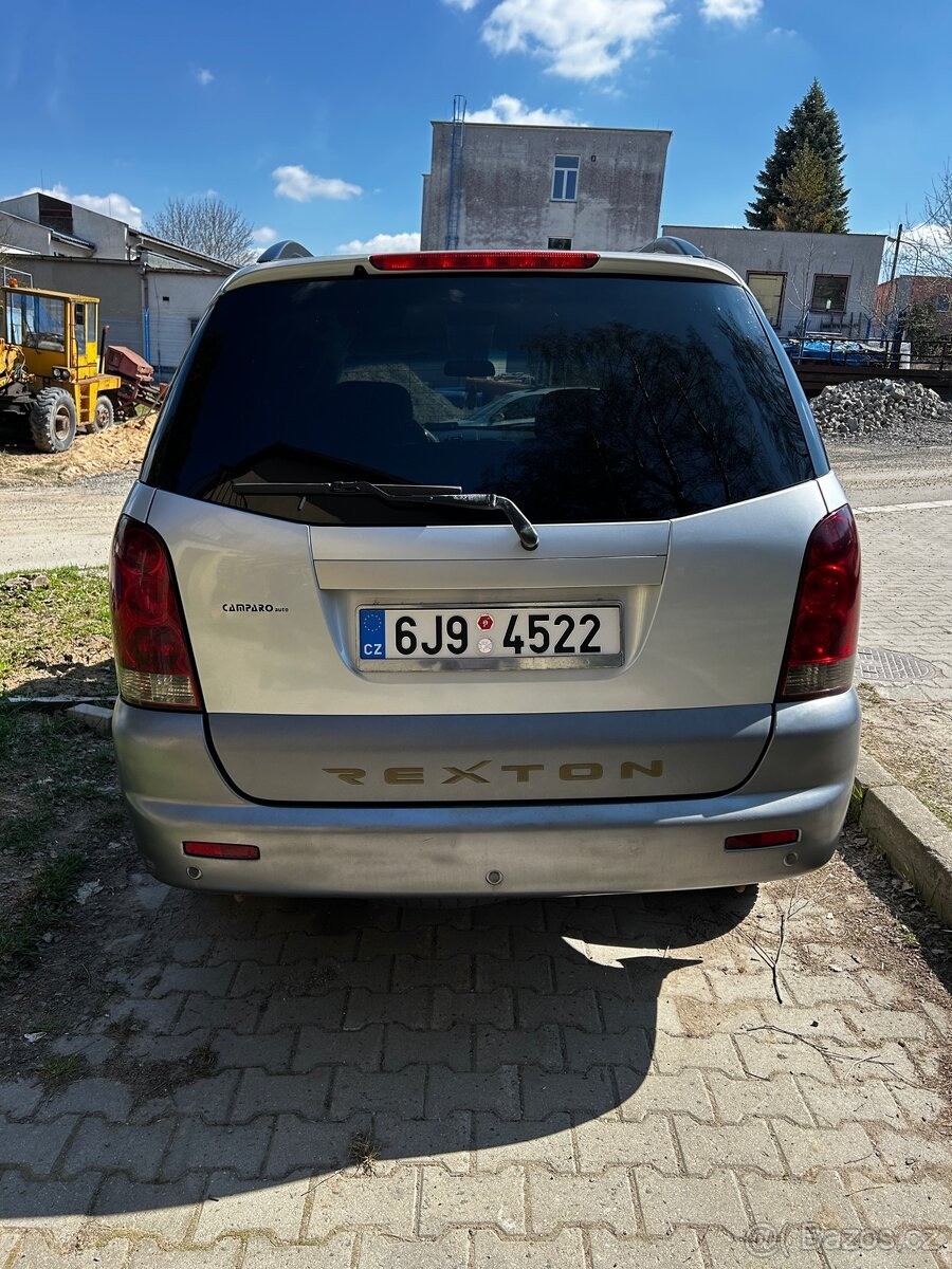ssangyong-rexton-2-7-tdi-automat - 4