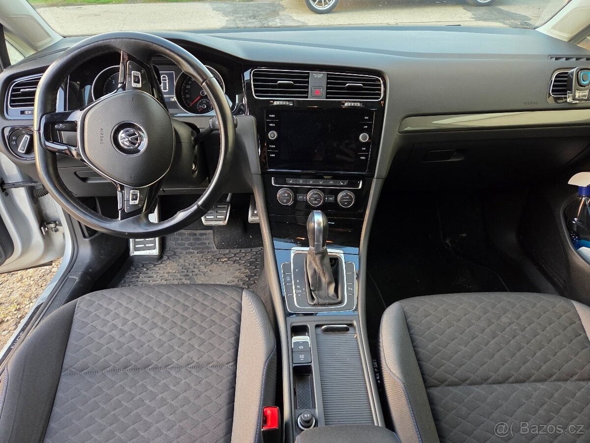 volkswagen-golf-variant-2-0-dsg-2019 - 4