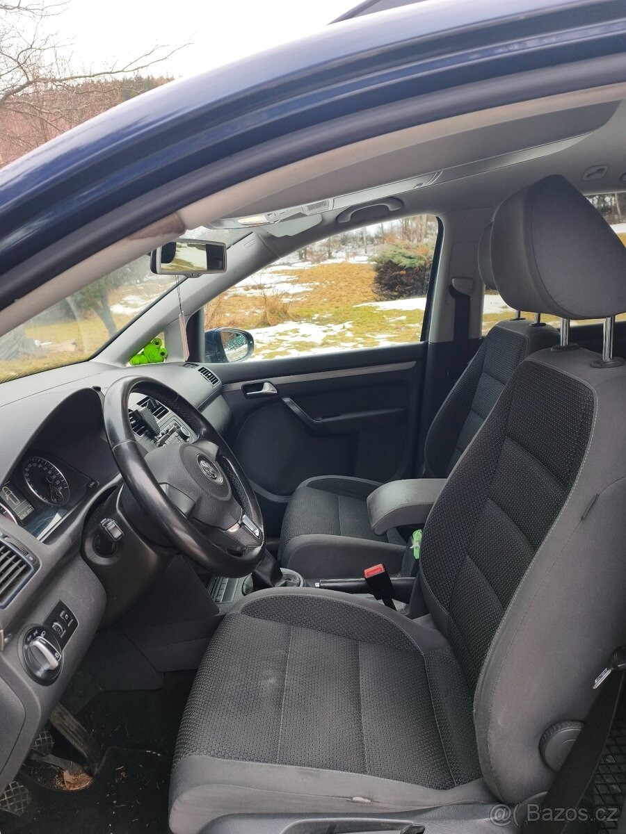 volkswagen-tiguan-2-0 - 2