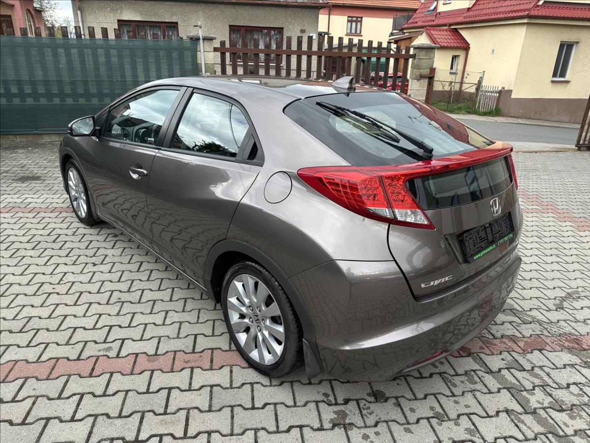 honda-civic-1-8-automat - 6