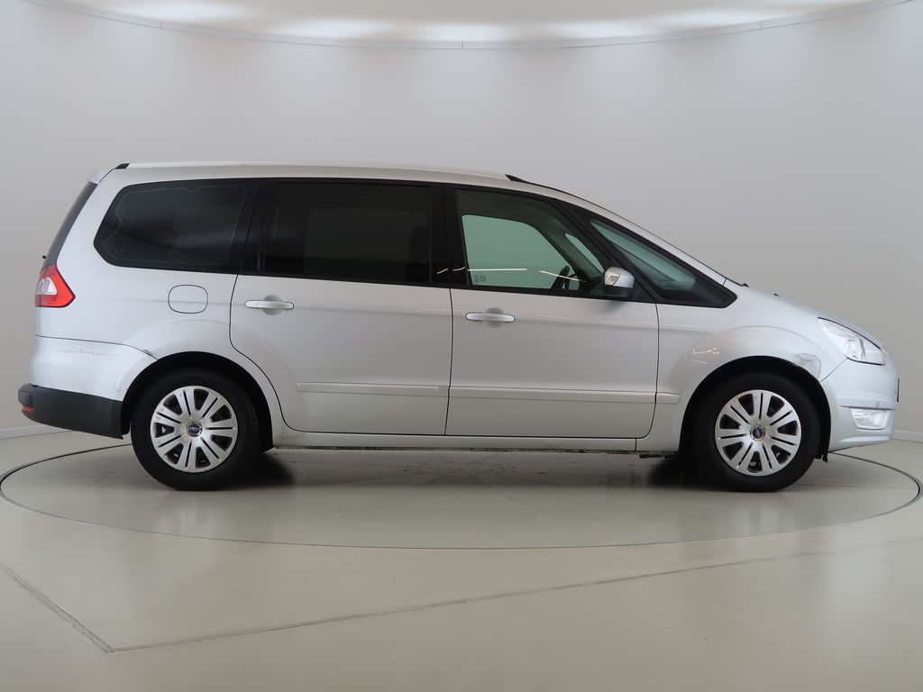 ford-galaxy-2-0tdci-ac-navi-7mist-tazne - 3