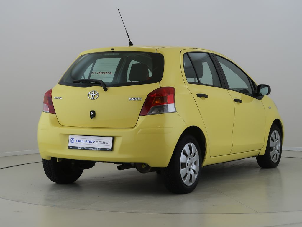 toyota-yaris-1-3vvt-i-74kw-cz-1maj-manual - 4