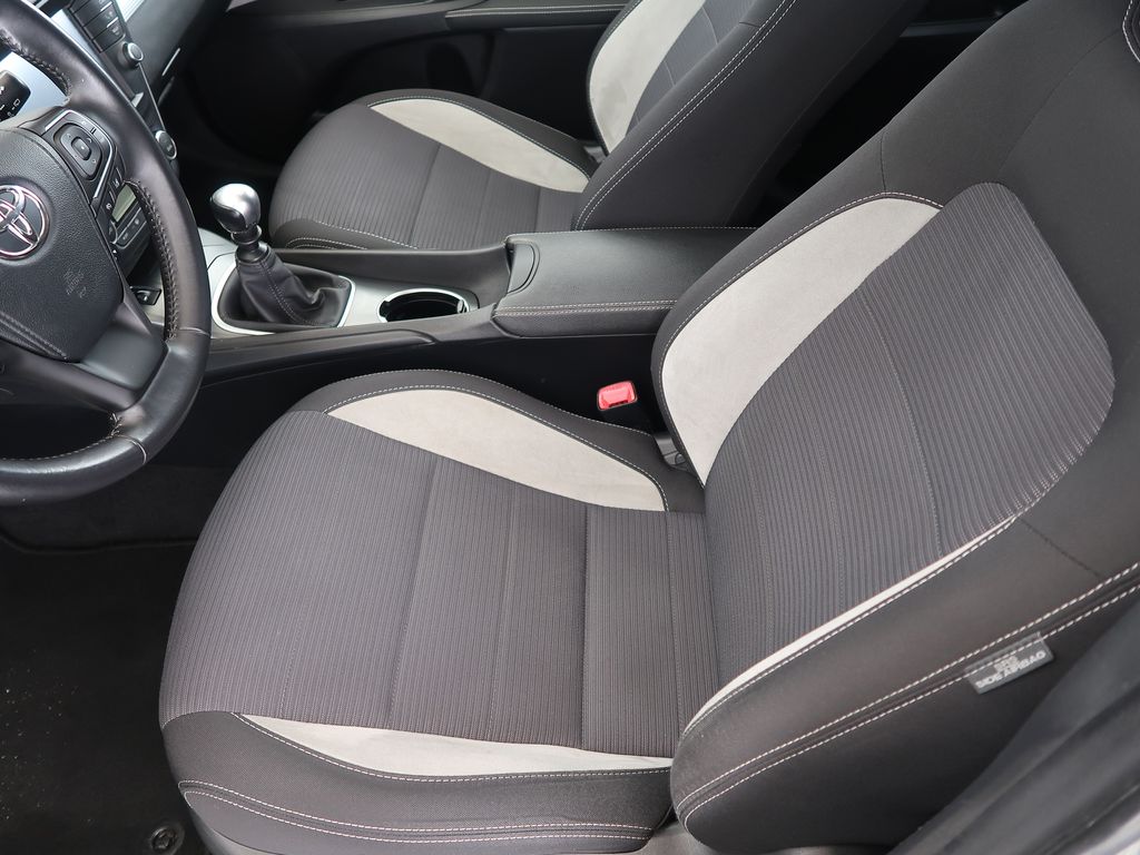 toyota-avensis-2-0d-4d-cz-1maj-trend - 8