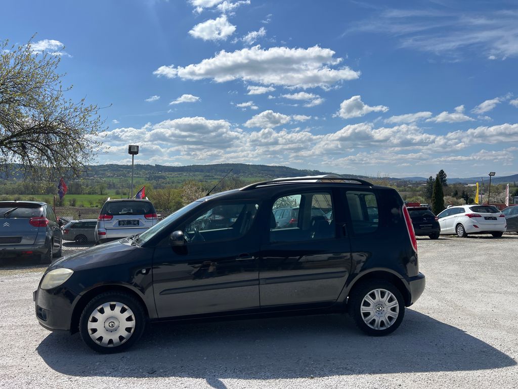 skoda-roomster-1-6-i - 3