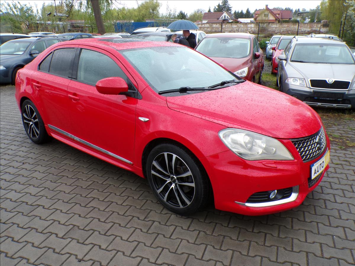 Suzuki Kizashi 2,4 i 4x4  AUTOMAT