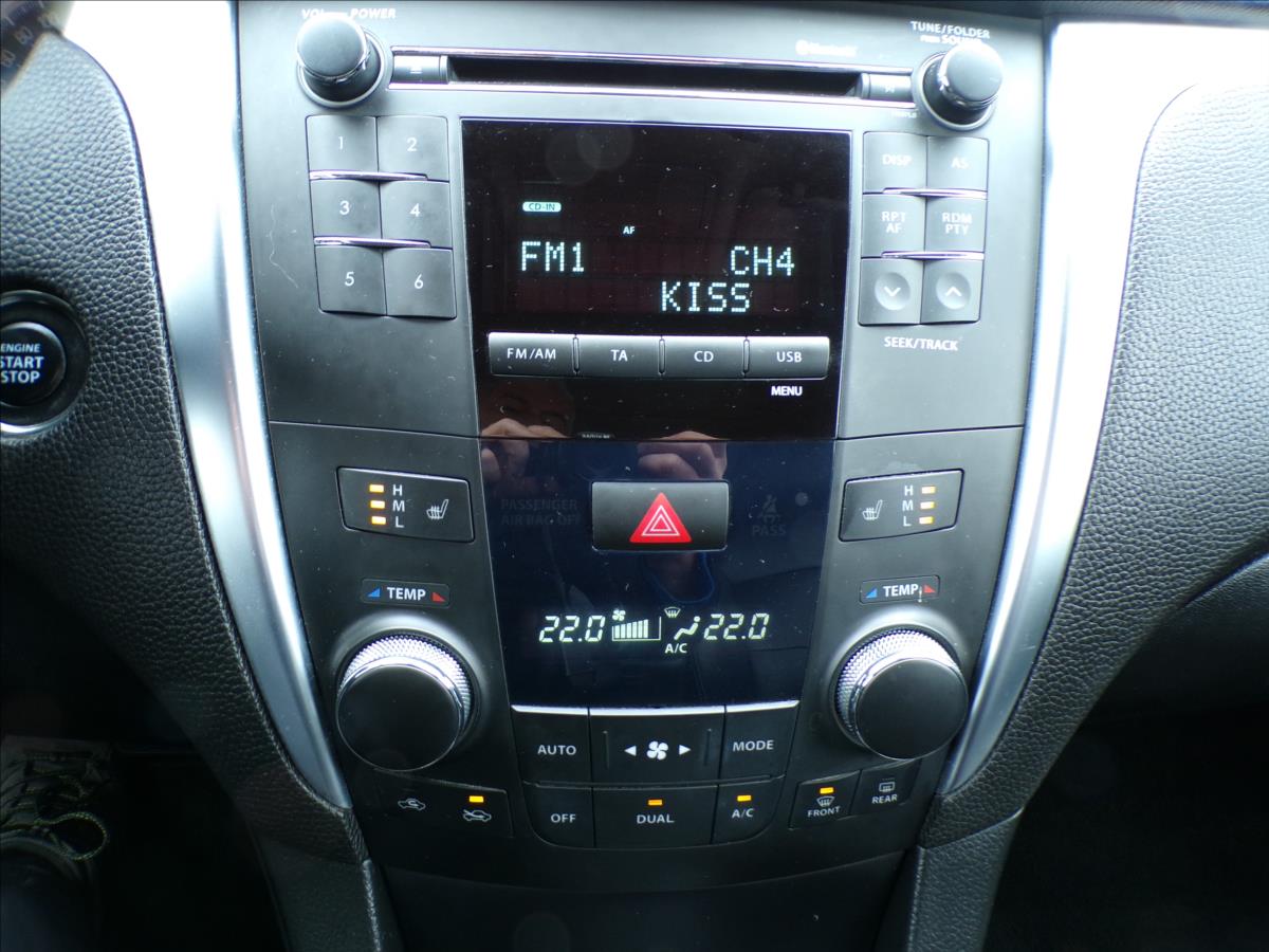 suzuki-kizashi-2-4-i-4x4-automat - 8