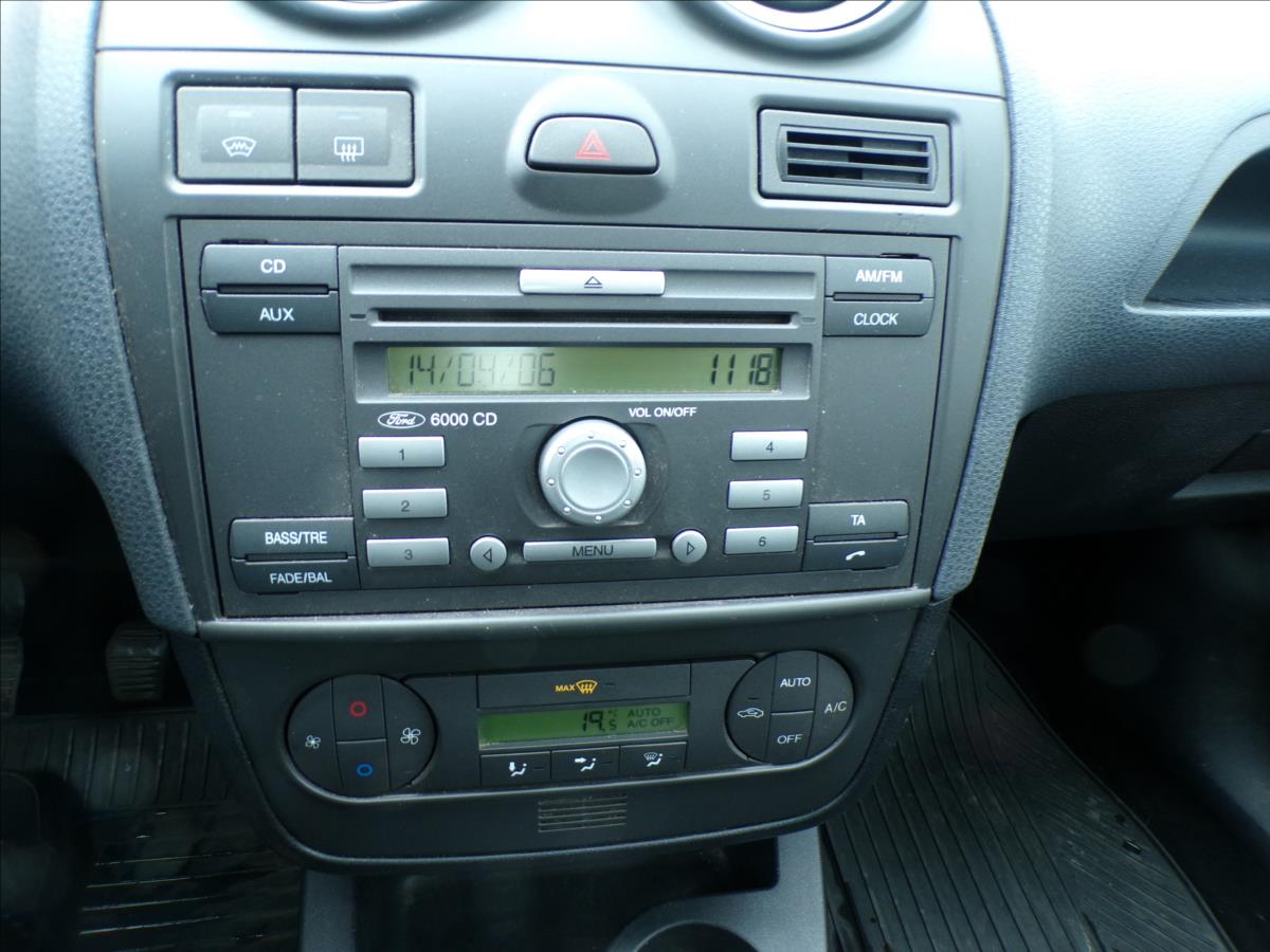 ford-fiesta-1-4-16v-digi-klima - 8