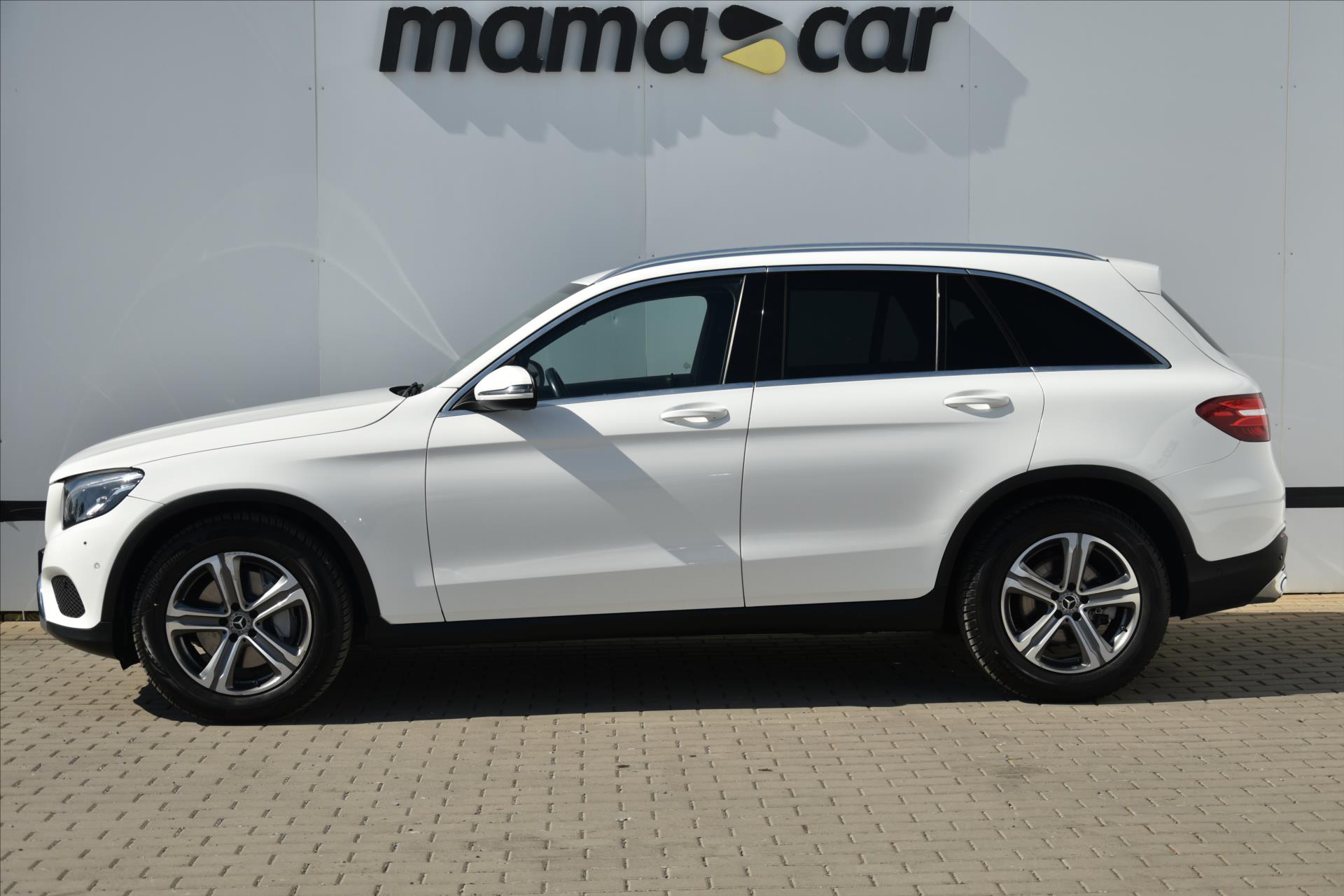 mercedes-benz-glc-250-155kw-4matic-led-dph-cr - 3