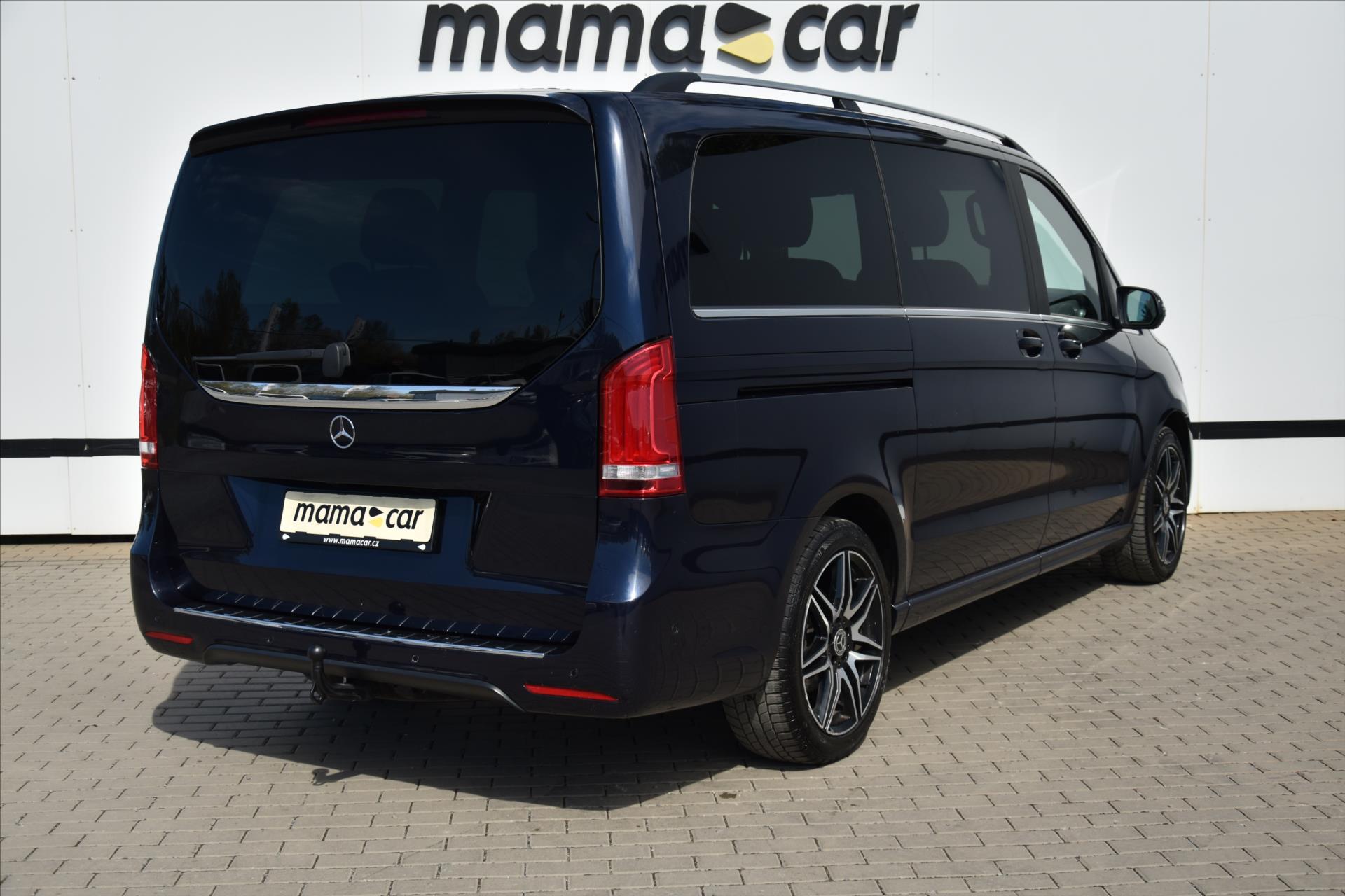 mercedes-benz-tridy-v-300d-4matic-amg-long-avantgard - 6