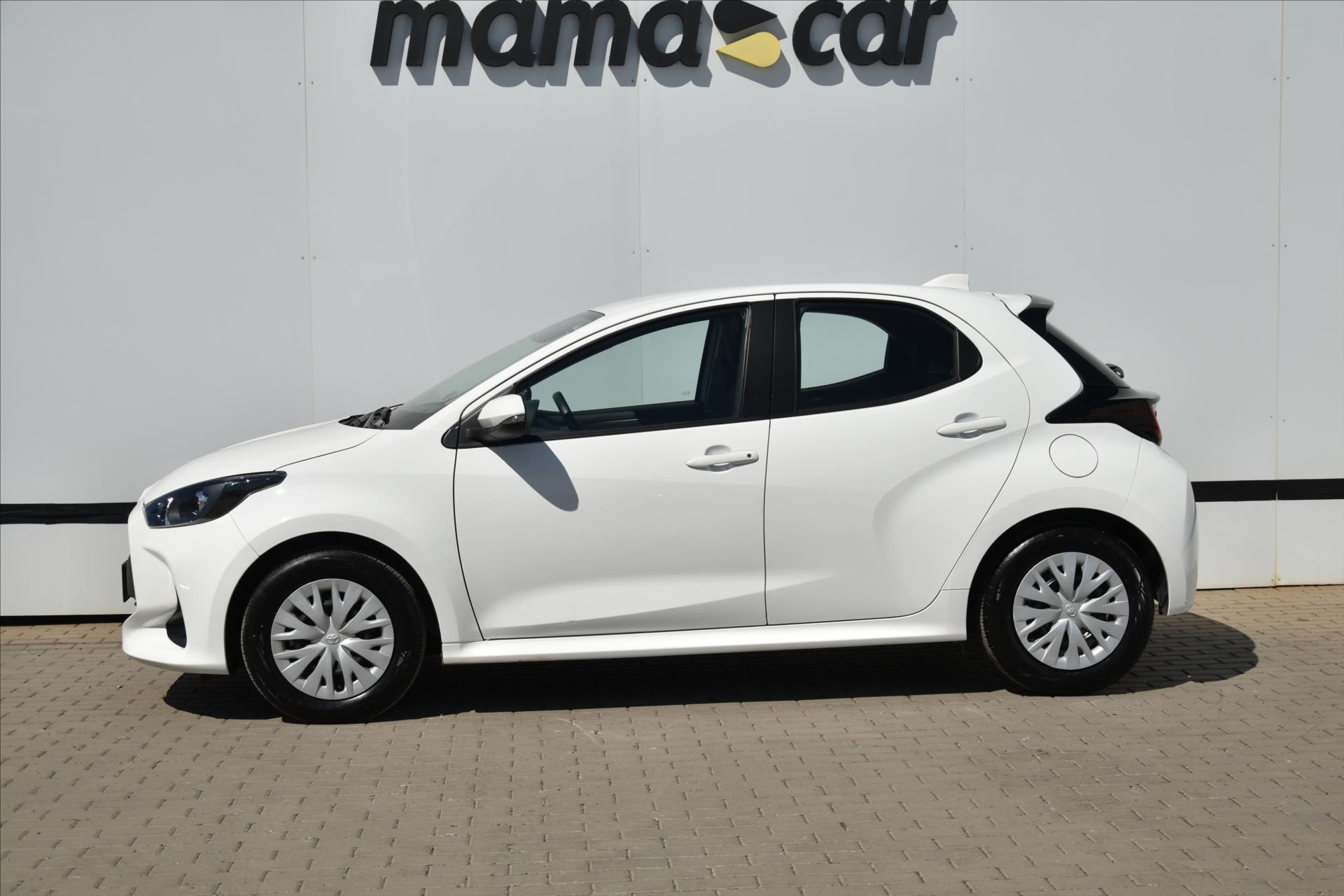 toyota-yaris-1-5-hybrid-e-cvt-a-t-acc - 3