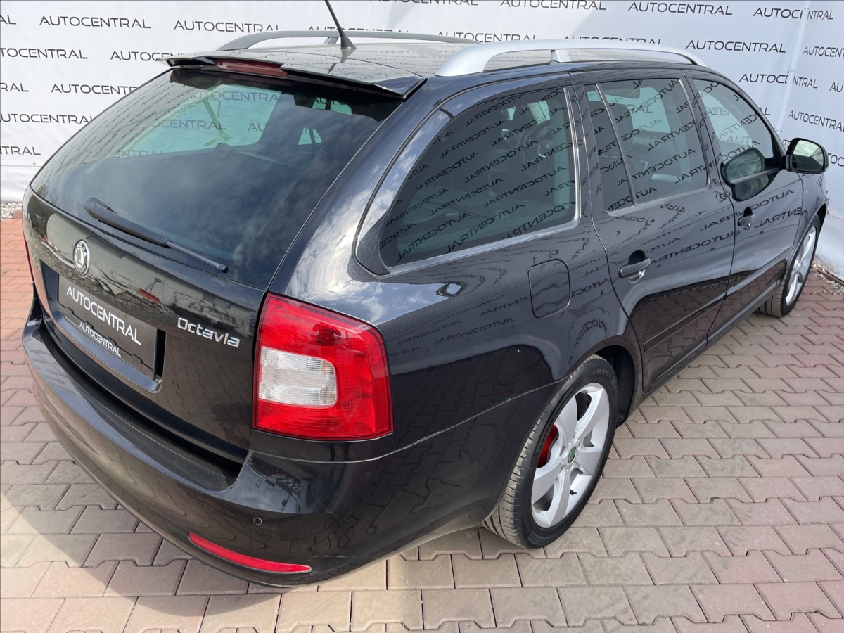 skoda-octavia-1-4-tsi-sport-edition-90kw-po-servisu - 8