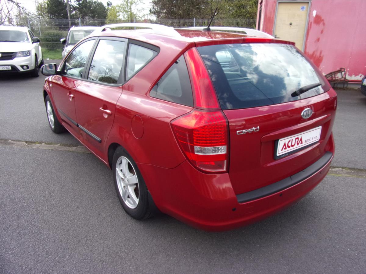 kia-ceed-1-6-cvvt-sw-1maj - 4