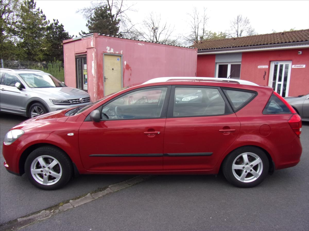 kia-ceed-1-6-cvvt-sw-1maj - 5