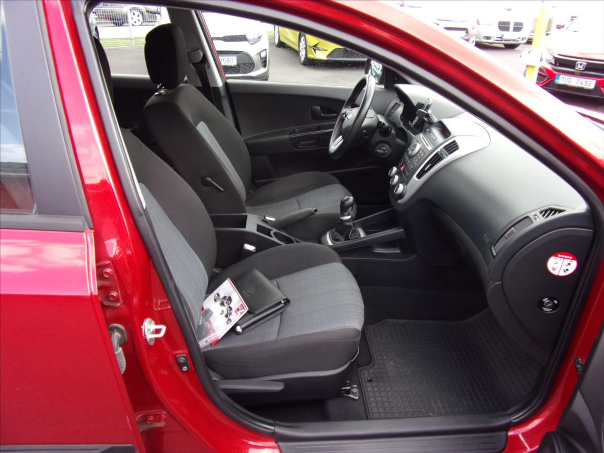 kia-ceed-1-6-cvvt-sw-1maj - 8