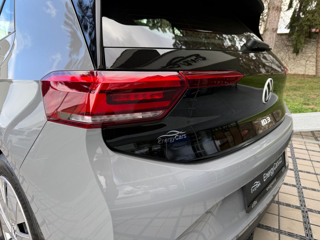 volkswagen-id-3-pro-perf-150kw-kamera-62kwh - 8