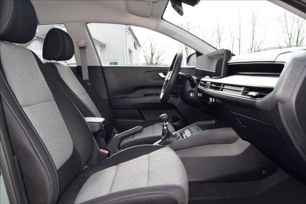 kia-stonic-1-0tgdi-7dct-spin - 3