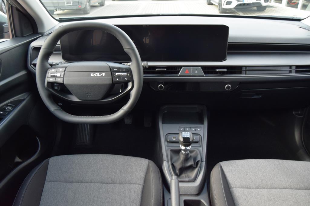 kia-stonic-1-0tgdi-7dct-spin - 4