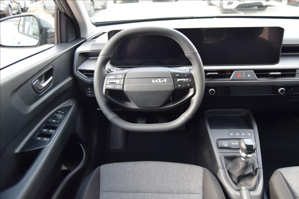 kia-stonic-1-0tgdi-7dct-spin - 5