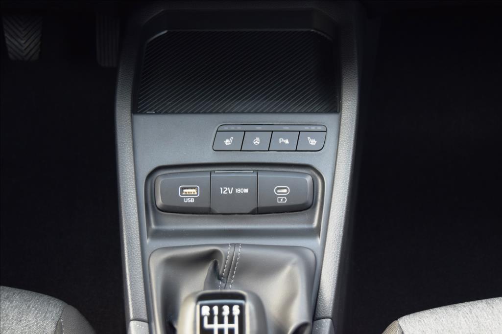 kia-stonic-1-0-tgdi-spin - 6